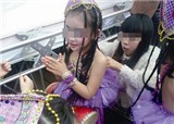 ����һȺ���Ӵ�¶��װ����(������1123)