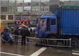 ���ź���·�ڵ�ƿ���뿨����ײ��С��ƿ��Ŀȫ��(������711)