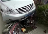 ����Ϫ������һ�𳵻�����ƿ����ײ��������(������84)