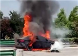 �Ӻ�����γ���ȼ(������2002)